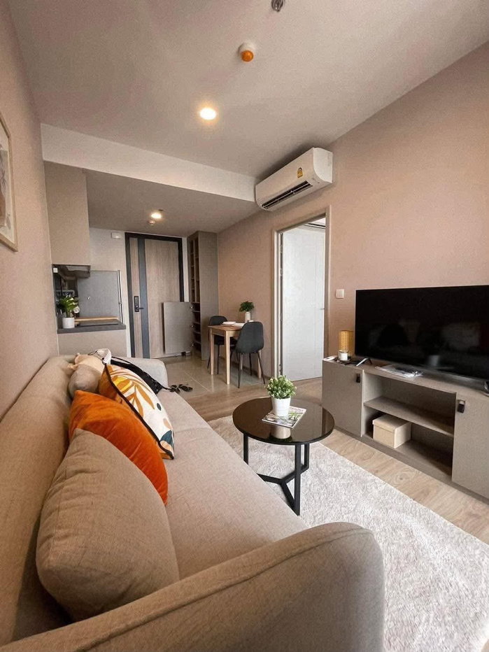 รูป Condo for RENT : Oka Haus Condo  รับสัญญา 6 เดือน   𝐒𝐢𝐳𝐞 :  35 sqm.  1 Bedroom /1 Bathroom/City view  𝐅𝐥𝐨𝐨𝐫 :  42nd  Fully furnished - รูปที่ 2/7