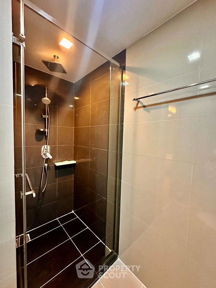 picture 1-BR Condo at Via Botani near BTS Phrom Phong (ID 2740238) - 9/17