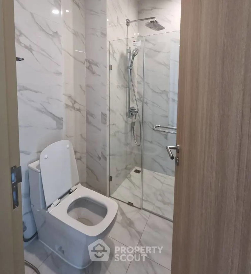 รูป คอนโด 1-ห้องนอน ที่ โนเบิล บีอี ไนน์ทีน สุขุมวิท ใกล้ BTS นานา (ID 3015571) - รูปที่ 13/14