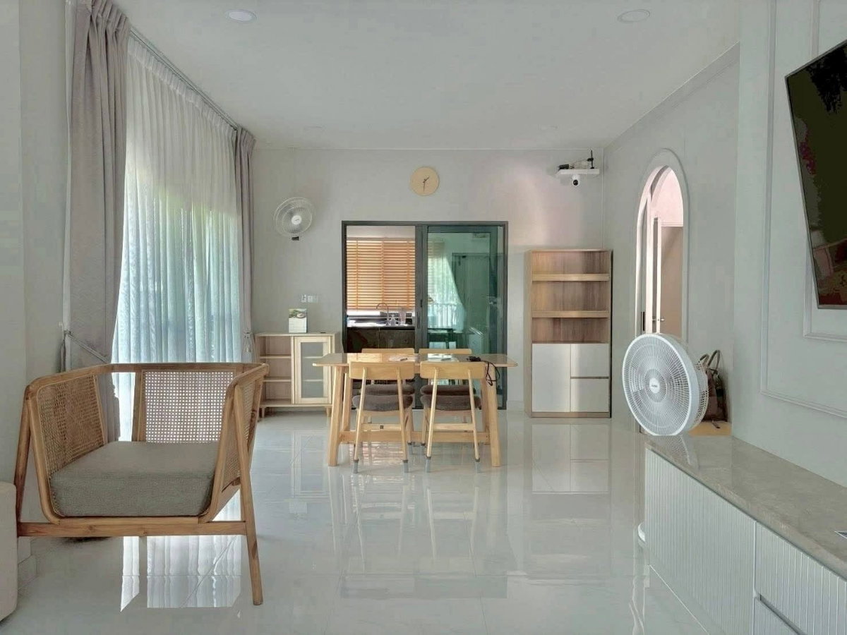 รูป (60000) Luxury House for Rent Nonthaburi Tiwanon ngamwongwan – Ideal for Expats 𝐓𝐡𝐞 𝐜𝐢𝐭𝐲 𝐭𝐢𝐰𝐚𝐧𝐨𝐧 𝐧𝐠𝐚𝐦𝐰𝐨𝐧𝐠𝐰𝐚𝐧 - รูปที่ 19/23
