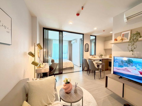 🔥 ให้เช่า 📌 Life Sathorn Sierra (ID Line : @veryrent) ต่อรองได้ ห้องปล่อยออกไวมาก!! ✅ เรามีสต็อกอีกหลายโครงการ ตอบไวมาก มีข้อเสนอดีๆทุกดีล