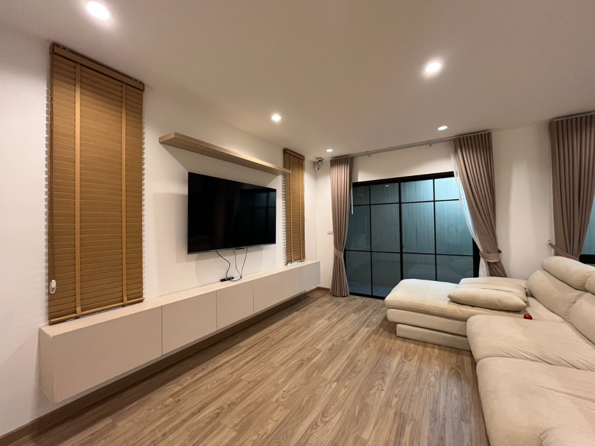 รูป 🏡 Sivarom Park Wongwaen – Pracha Uthit 76 | บ้านเดี่ยว 4 ห้องนอน พื้นที่ 235 ตร.ม. เพียง 35,000 บาท/เดือน! ✨ - รูปที่ 4/28