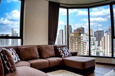 คอนโดให้เช่า : Condo for RENT/SALE : Ideo Q Sukhumvit 36  𝐒𝐢𝐳𝐞 : 65 sqm. 2 Bedroom /2 Bathroom ( Bathtub) /Balcony/City view   𝐅𝐥𝐨𝐨𝐫 : 23rd 