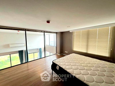 Condos for rent : 3-BR Condo at Landmark @MRTA Station in Bang Kapi (ID 2731782)