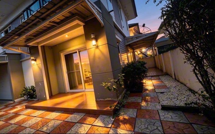 picture Located in a serene and tranquil neighborhood, perfect for relaxation. - 2/21