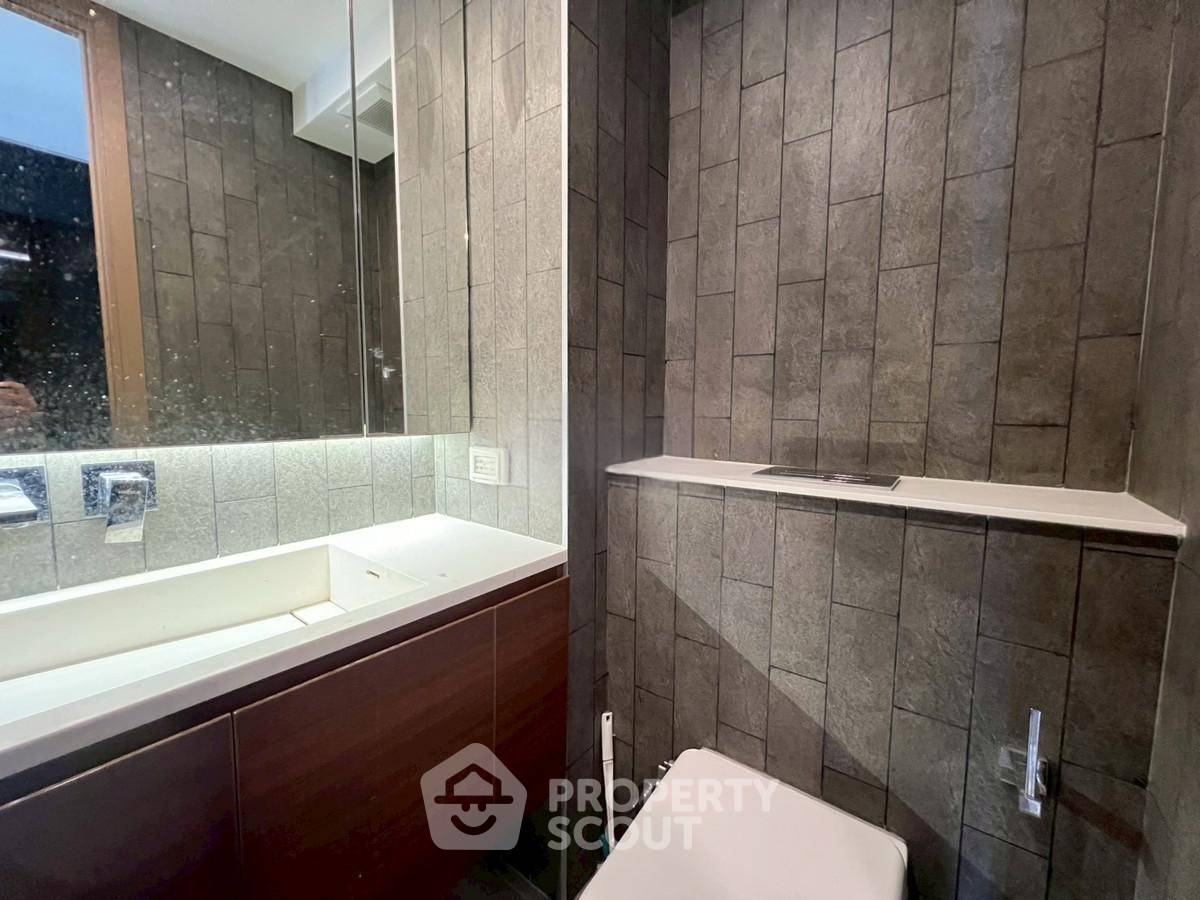 รูป คอนโด 3-ห้องนอน ที่ แลนด์มาร์ค แอทเอ็มอาร์ทีเอ สเตชั่น ใน บางกะปิ (ID 2731782) - รูปที่ 2/6