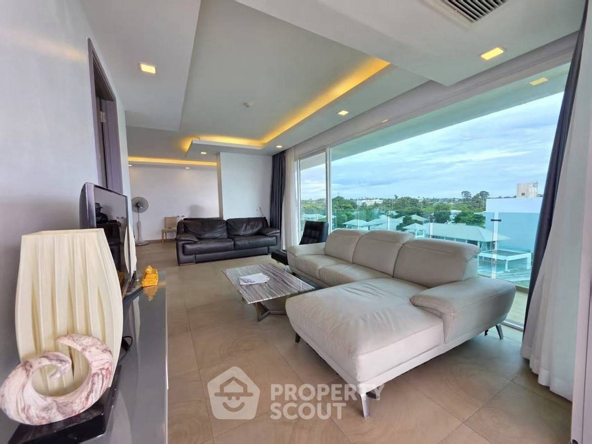 picture 2-BR Condo at Paradise Ocean View Condominium in Bang Lamung (ID 2575045) - 4/17