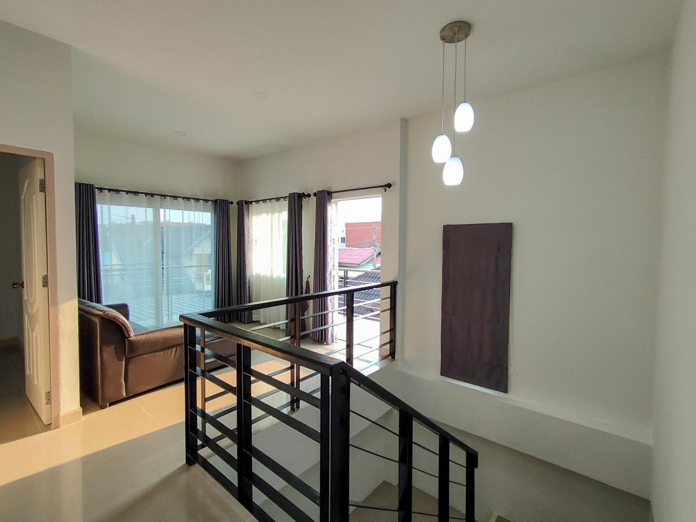รูป ให้เช่า บ้าน 2 ชั้น พร้อมเฟอร์นิเจอร์และเครื่องใช้ไฟฟ้าครบ | ใกล้ 89 พลาซ่า โรงเรียนวารี และสนามบินเชียงใหม่ - รูปที่ 14/32