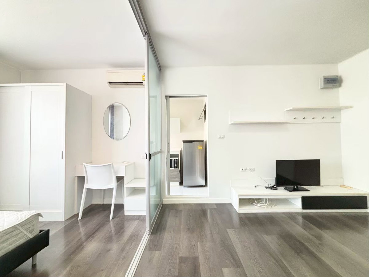 picture D Condo Campus Resort Phase 1, available rooms are ready todayðĨ - 9/15