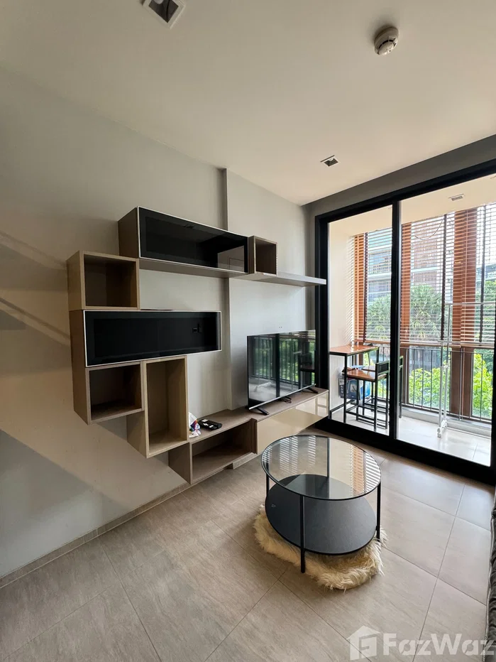 picture Cozy Room with Greenery View 6485698 - 3/7