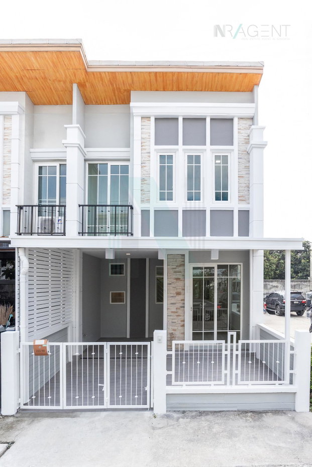 รูป 📌 ขายทาวน์เฮาส์ โครงการ โกลเด้น ทาวน์ บางนา-สวนหลวง 2 ชั้น 3 ห้องนอน 2 ห้องน้ำ - รูปที่ 1/8