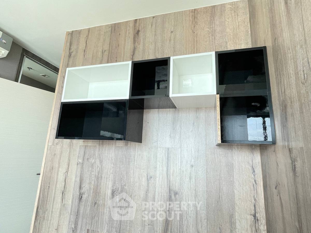 picture 1-BR Condo at Quinn Condo Ratchada 17 near MRT Sutthisan (ID 3013899) - 3/8