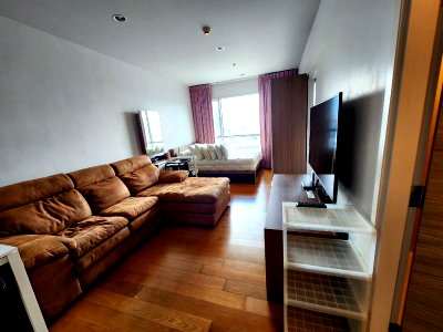 Condos for rent : For Rent HIVE TAKSIN Fully Furnished (Near 