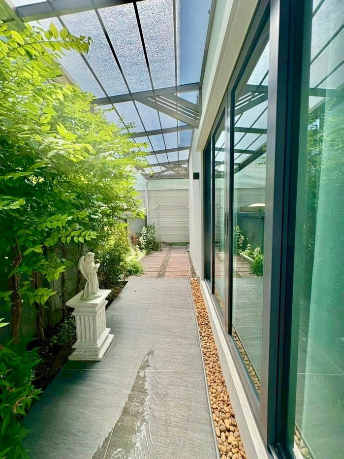 รูป (60000) Luxury House for Rent Nonthaburi Tiwanon ngamwongwan – Ideal for Expats 𝐓𝐡𝐞 𝐜𝐢𝐭𝐲 𝐭𝐢𝐰𝐚𝐧𝐨𝐧 𝐧𝐠𝐚𝐦𝐰𝐨𝐧𝐠𝐰𝐚𝐧 - รูปที่ 5/23