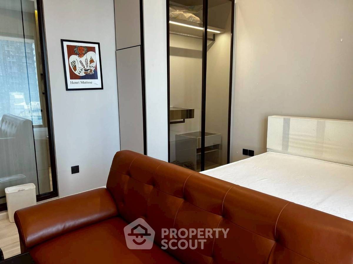 picture Studio Condo at The Room Phayathai near ARL Ratchaprarop (ID 2541467) - 1/11