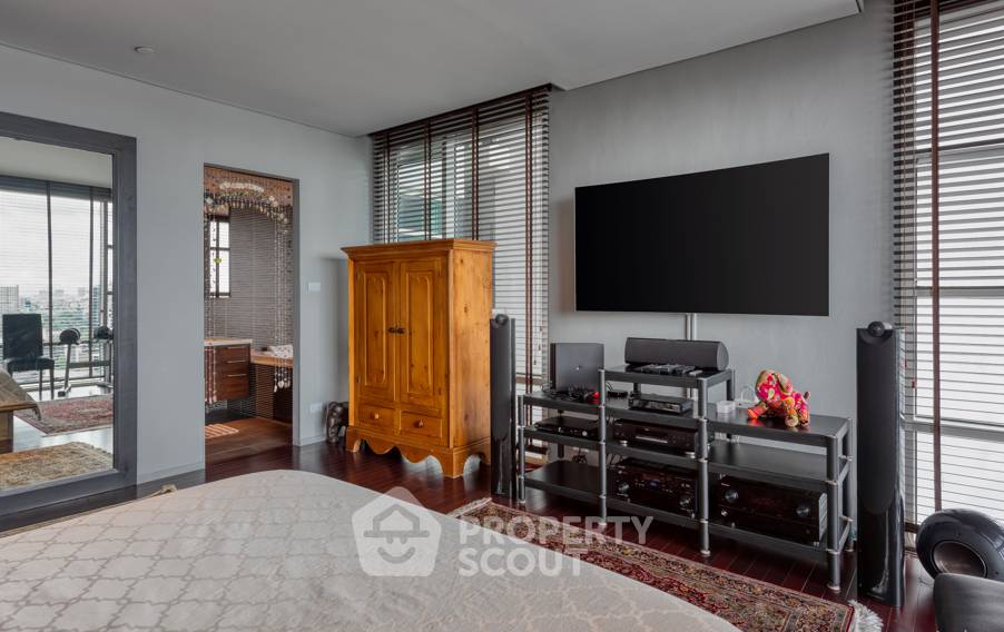 picture 3-BR Condo at Fullerton Sukhumvit near BTS Ekkamai (ID 772351) - 14/26
