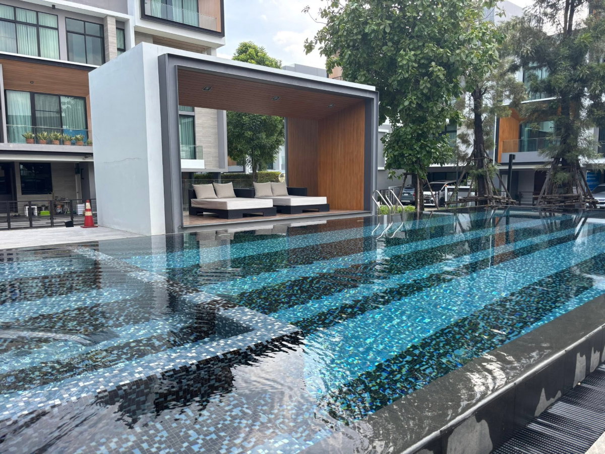 รูป ให้เช่า เนอวาน่า ดีฟายน์ ศรีนครินทร์-พระราม 9 ☑️บ้าน Type B ขนาด 285 sqm.  ☑️3 ห้องนอน 4 ห้องน้ำ 2 ที่จอดรถ - รูปที่ 21/23