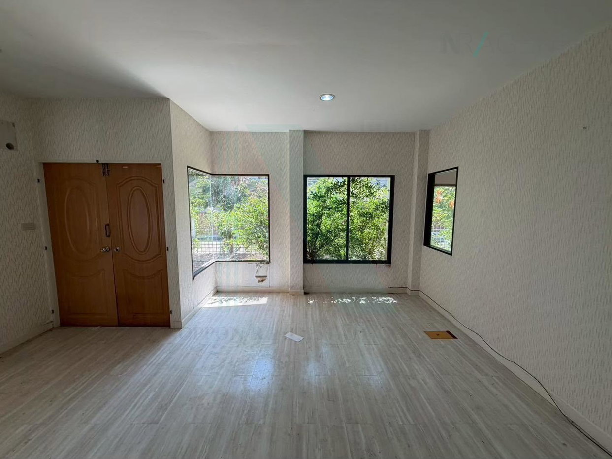 picture 📌 For Sell House PLACE & PARK PRACHAUTHIT 90 2-story 4 bedroom 2 bathroom - 6/8