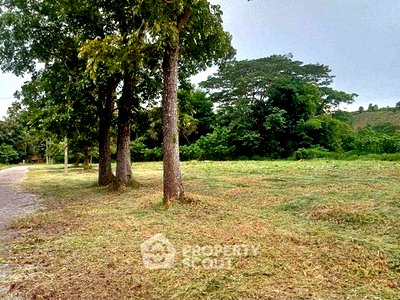 Land for sale Muang Chiang Mai Chiang Mai : 4,432 m² Land for Sale close to Nimmanhaemin (ID 3013584)