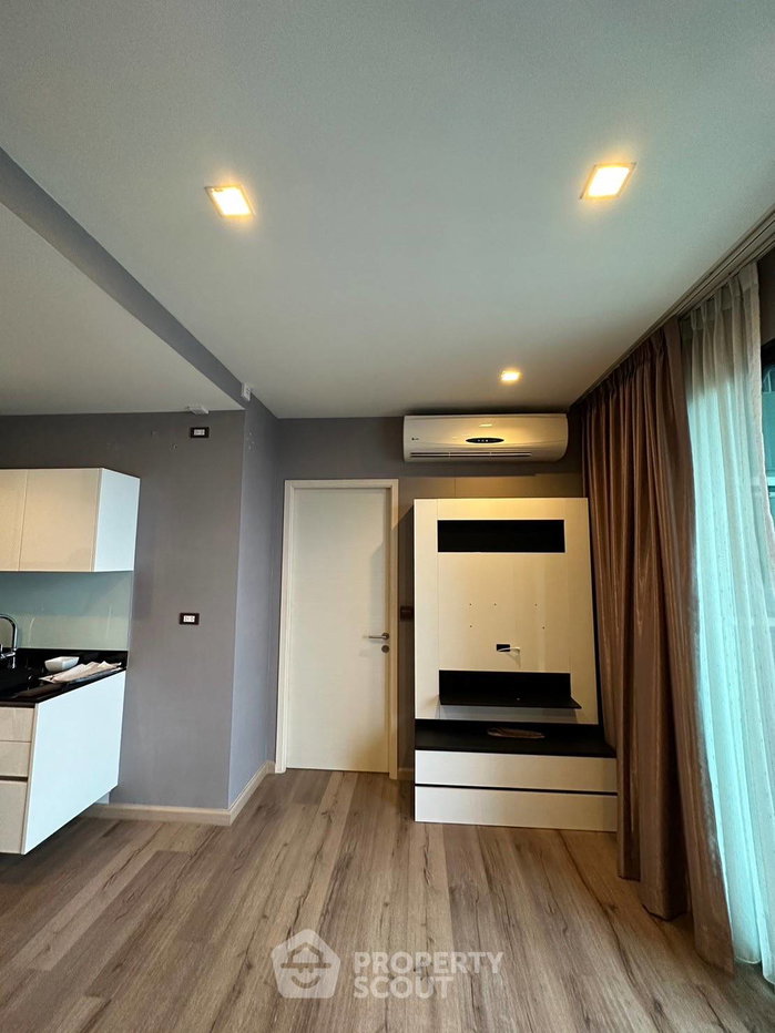 picture 1-BR Condo at Quinn Condo Ratchada 17 near MRT Sutthisan (ID 3013899) - 1/8