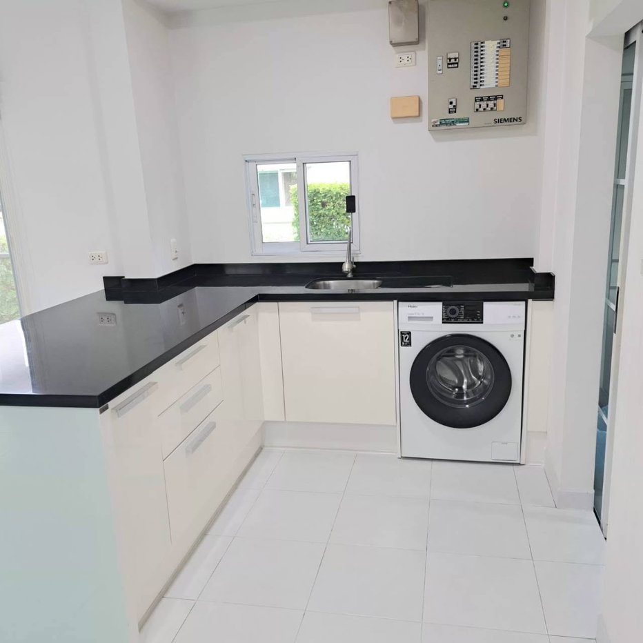 picture For rent: Mandana Onnut - Outer Ring Road 1, 67 sq.wa / 170 sq.m usable area - 12/19