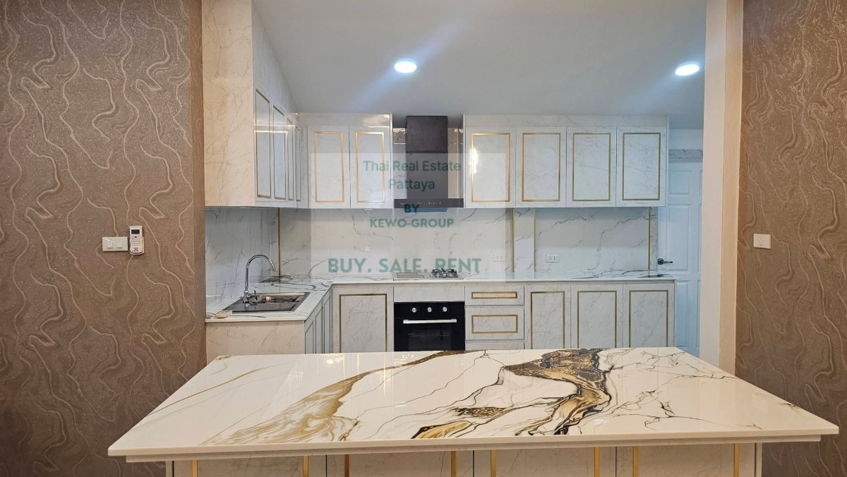 picture 3 Bed 4 Bath detached house with Private pool - 16/23