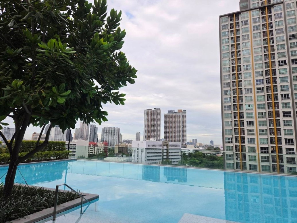 รูป  เดนิม จตุจักร DENIM JATUJAK ห้องสวย วิวสระว่ายน้ำ อยู่ชั้น 20 สระว่ายน้ำขนาด 50 เมตร ขนาดพื้นที่ 32.91 ตารางเมตร 1 ห้องนอน - รูปที่ 16/18