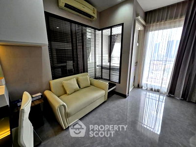 คอนโดให้เช่า : คอนโด 1 ห้องนอน Urbano Absolute ใกล้ BTS กรุงธนบุรี 400 ม (ID 3018394)
