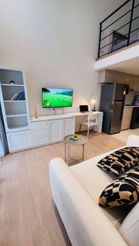 R746/For Rent: Na Reva Charoennakhon