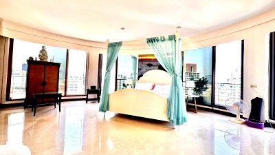 คอนโดให้เช่า : LTHC15787 – Luxury Triplex Penthouse for Rent Phrom Phong | Supalai Place Sukhumvit 39 | Near BTS Phrom Phong | 220,000 THB 