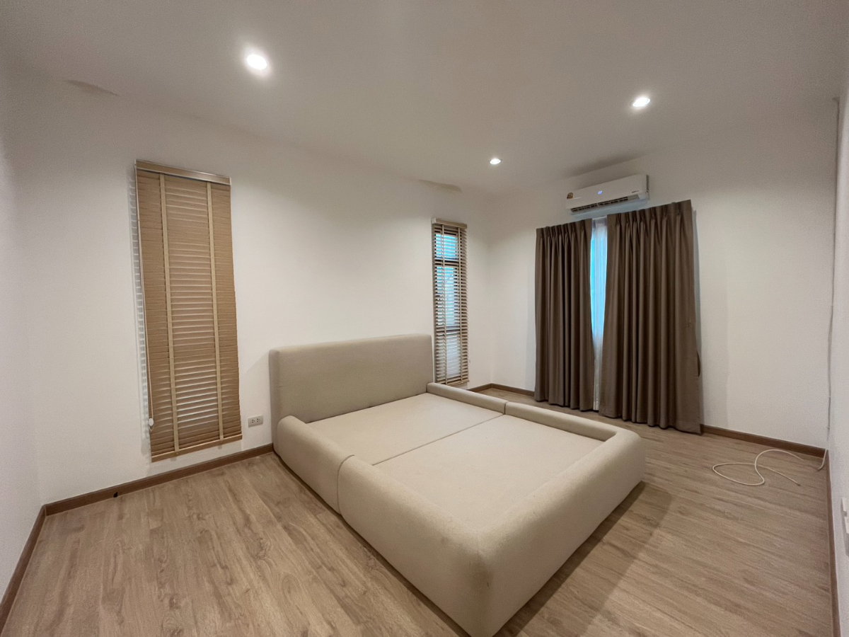 รูป 🏡 Sivarom Park Wongwaen – Pracha Uthit 76 | บ้านเดี่ยว 4 ห้องนอน พื้นที่ 235 ตร.ม. เพียง 35,000 บาท/เดือน! ✨ - รูปที่ 18/28