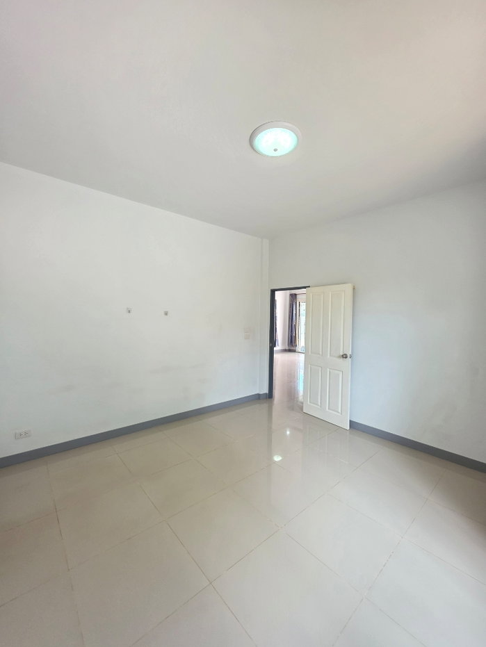 รูป บ้านเดี่ยว ทำเลใกล้ถนนใหญ่มาก เดินถึงเซเว่นได้ 15,000ต่อเดือนพร้อมเข้าอยู่ - รูปที่ 13/20