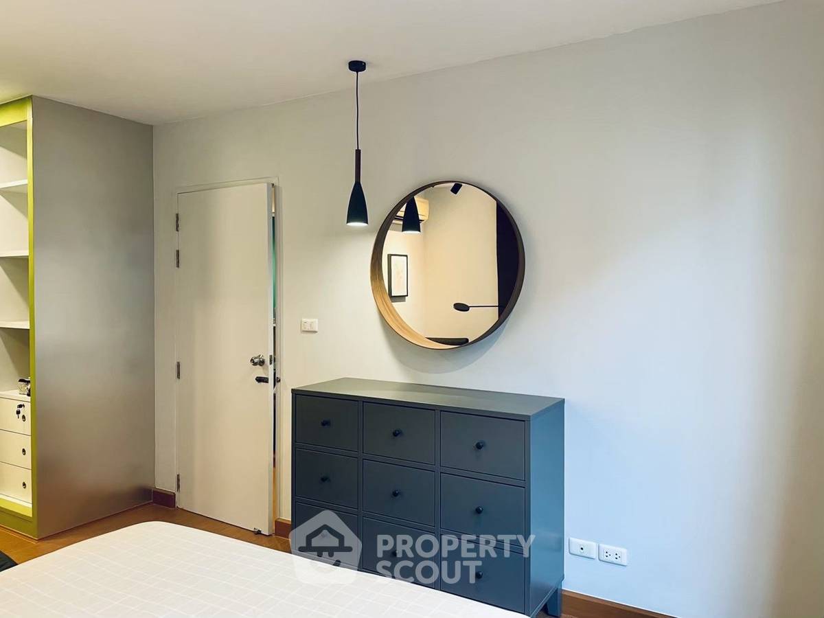 picture 1-BR Condo at Sathorn Plus On The Pond Condominium near MRT Khlong Toei (ID 671493) - 11/13