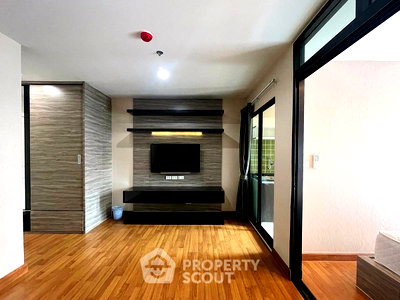 ขายคอนโด : คอนโด 1 ห้องนอน ขาย Regent Home 18 แจ้งวัฒนะ-หลักสี่ ชั้น 11 ขนาด 30 ตร.ม. (ID 3012304)