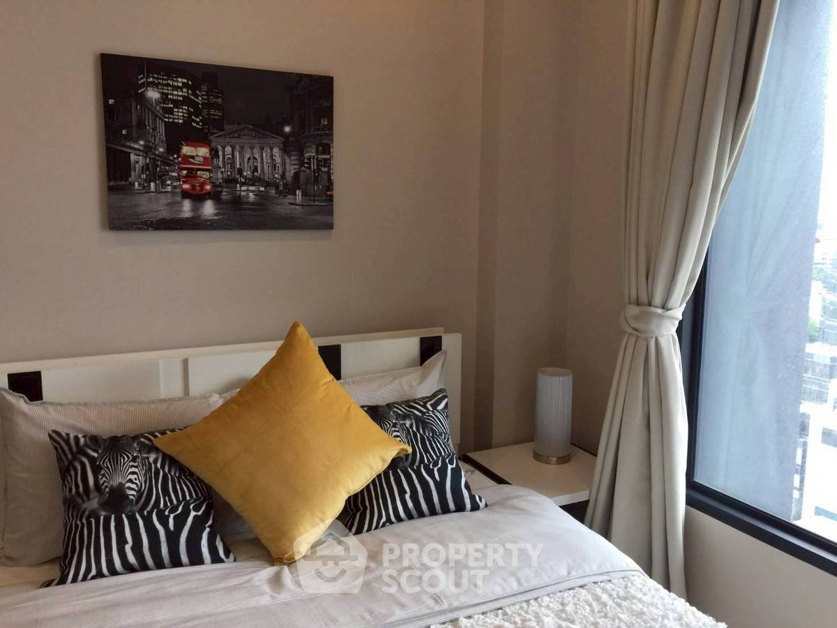 picture Studio Condo at The Room Phayathai near ARL Ratchaprarop (ID 2541467) - 7/11