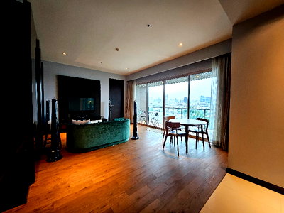 คอนโดให้เช่า : ให้เช่า The Lofts Yennakart 2 ห้องนอน 2 ห้องน้ำ 93 ตร.ม. ห้องใหญ่ - 45K บาท/เดือน [พร้อมเข้าชม 15 ก.ค.เป็นต้นไป]