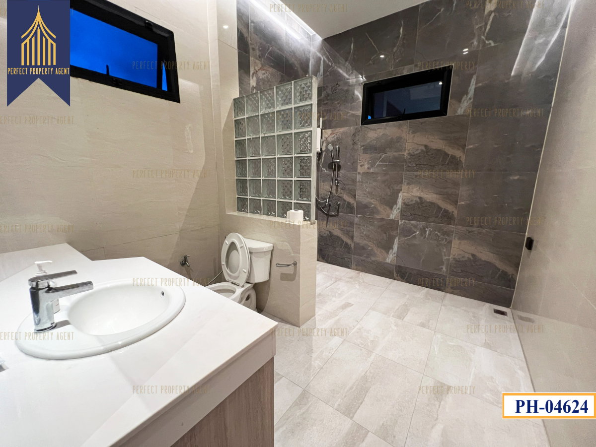 รูป ขายบ้าน 2 หลัง บนเนื้อที่ 200 วา พัฒนาการ 58 ศรีนครินทร์ สระว่ายน้ำ Fully furnished - รูปที่ 49/60
