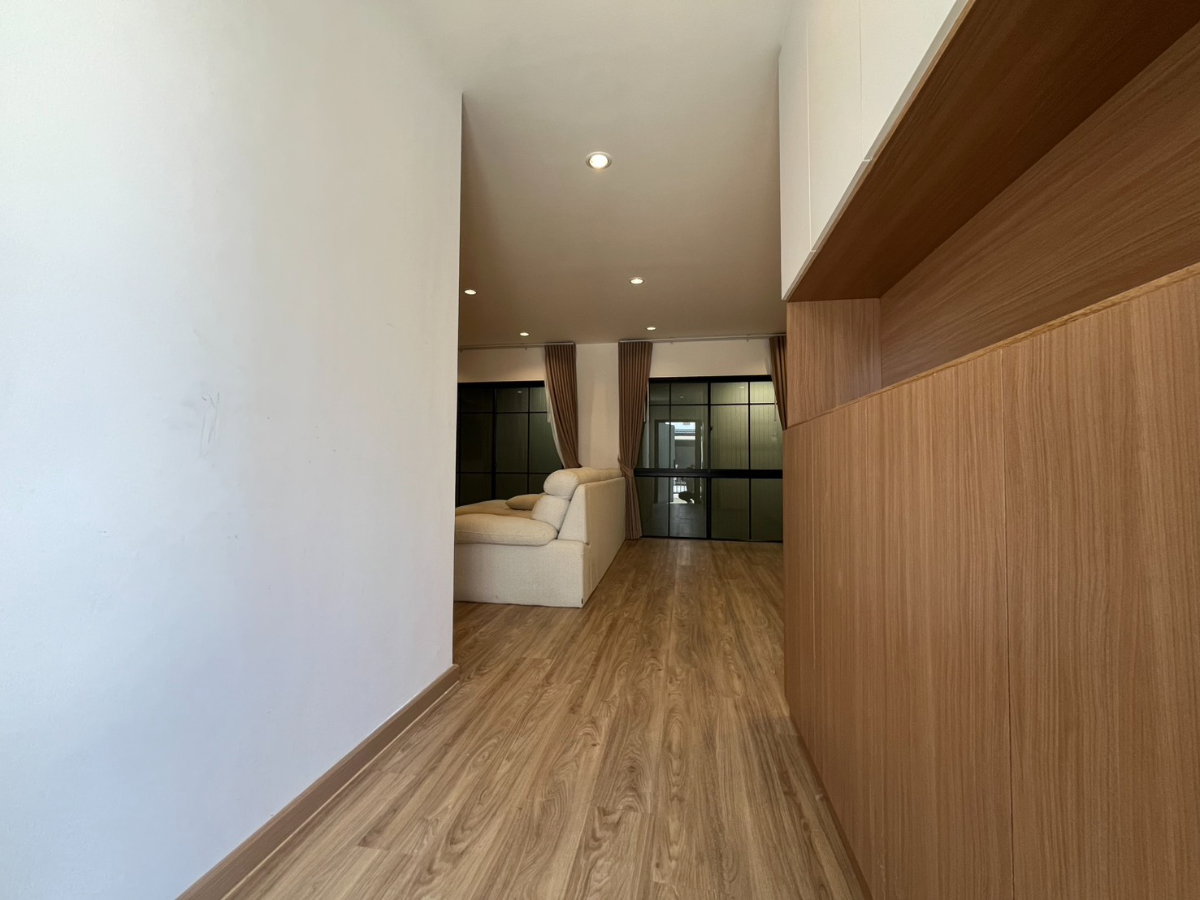 รูป 🏡 Sivarom Park Wongwaen – Pracha Uthit 76 | บ้านเดี่ยว 4 ห้องนอน พื้นที่ 235 ตร.ม. เพียง 35,000 บาท/เดือน! ✨ - รูปที่ 2/28
