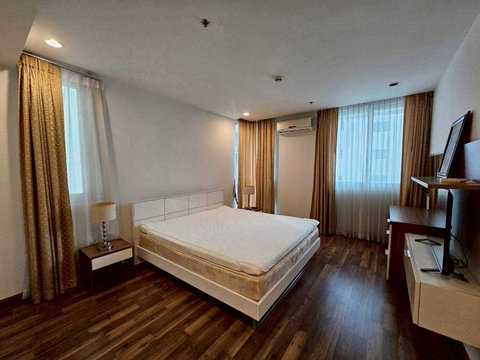 LTHC15781 – Luxury Condo for Rent Ratchadamri | The Rajdamri | Near BTS Ratchadamri