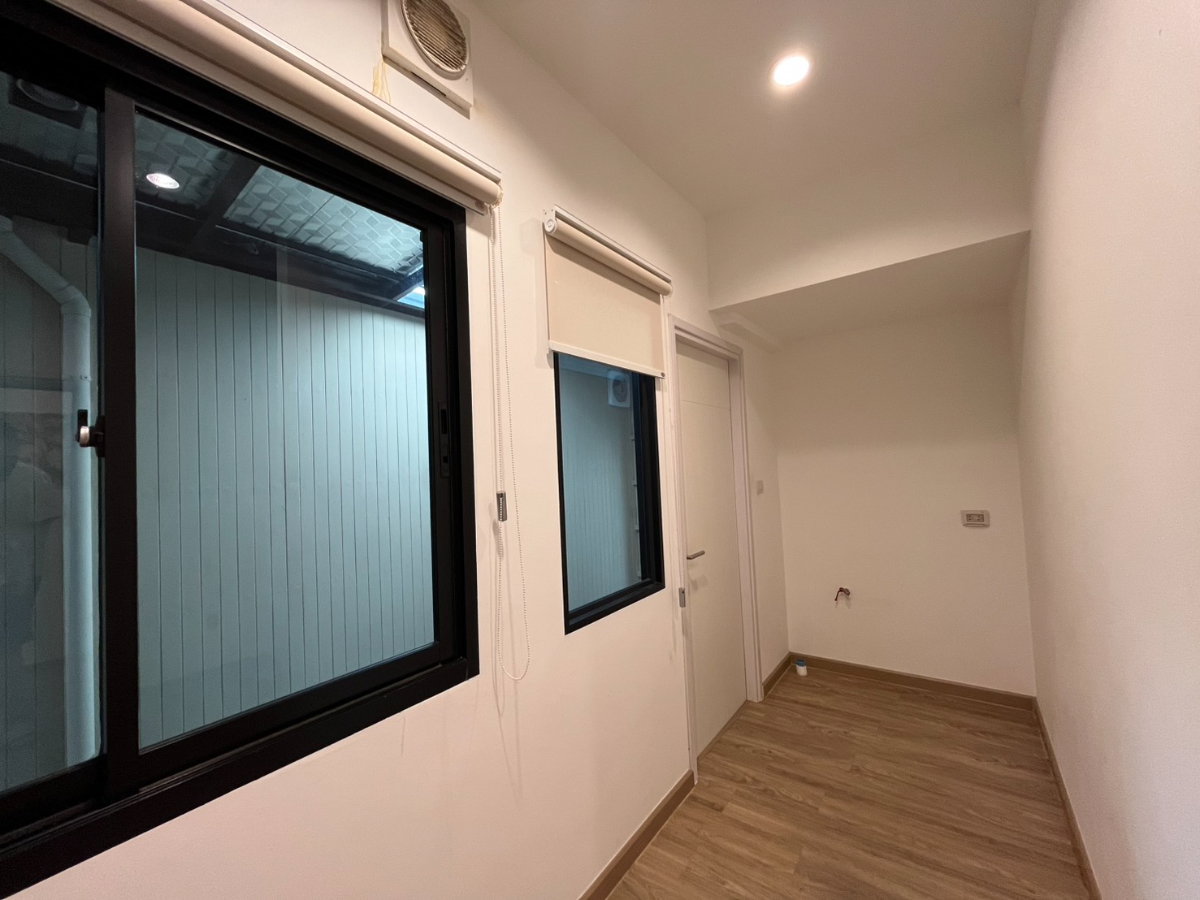 รูป 🏡 Sivarom Park Wongwaen – Pracha Uthit 76 | บ้านเดี่ยว 4 ห้องนอน พื้นที่ 235 ตร.ม. เพียง 35,000 บาท/เดือน! ✨ - รูปที่ 9/28