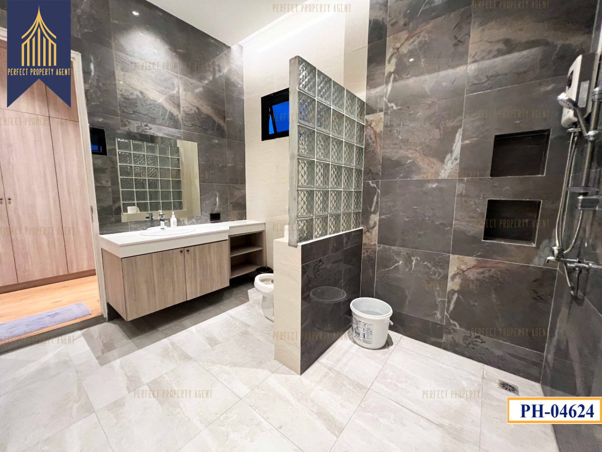 รูป ขายบ้าน 2 หลัง บนเนื้อที่ 200 วา พัฒนาการ 58 ศรีนครินทร์ สระว่ายน้ำ Fully furnished - รูปที่ 50/60