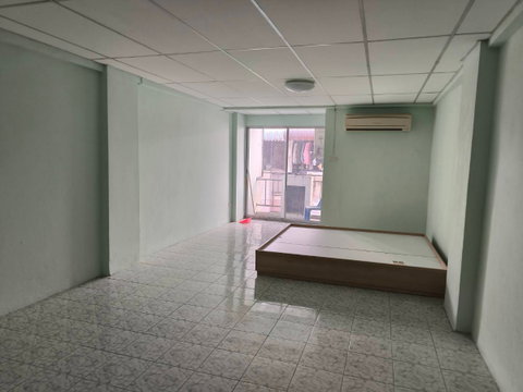 🏠Urgent sale! Baan Fun Condo Villa, 7th floor, Srinakarin Road. Below market price.
