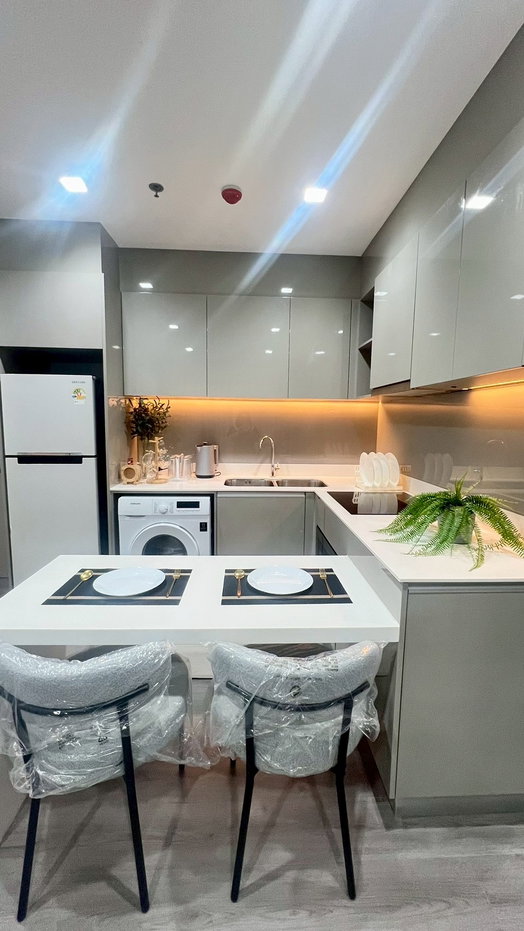 picture For Rent: Politan Rive Condo 2 Bedrooms, 2 Bathrooms - 15/18