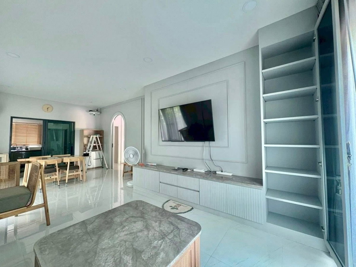 รูป (60000) Luxury House for Rent Nonthaburi Tiwanon ngamwongwan – Ideal for Expats 𝐓𝐡𝐞 𝐜𝐢𝐭𝐲 𝐭𝐢𝐰𝐚𝐧𝐨𝐧 𝐧𝐠𝐚𝐦𝐰𝐨𝐧𝐠𝐰𝐚𝐧 - รูปที่ 7/23