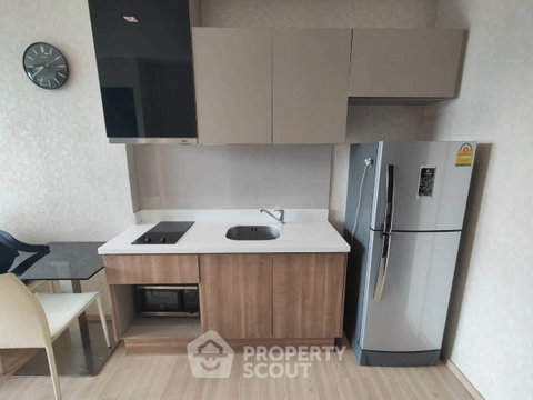 1-BR Condo at Rhythm Sathorn near BTS Saphan Taksin (ID 3019038)