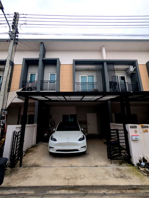 Townhouses for rent Pathumthani : House for RENT 2 Story Townhome at Grand Ville Pathum Thani-Sainai