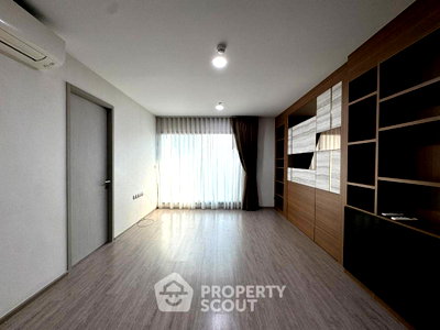 Condos for sale : 2-BR 70 Sqm Condo At Rhythm Ekkamai, 300m to BTS Ekkamai (ID 2594704)