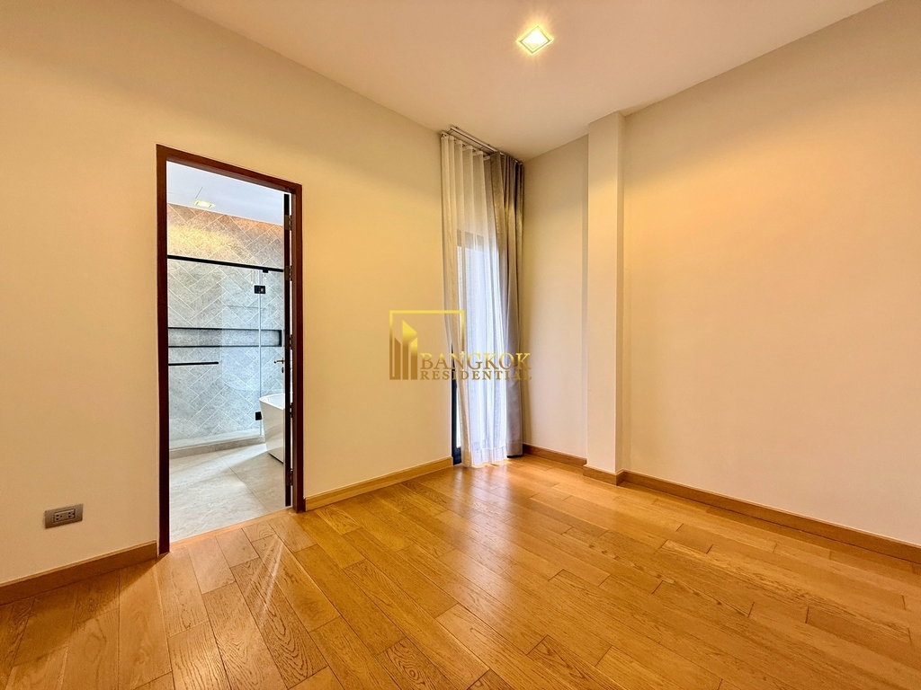 รูป Very Spacious 4 Bedroom Pool Villas Luxury House For Sale - BR28126SH - รูปที่ 39/62