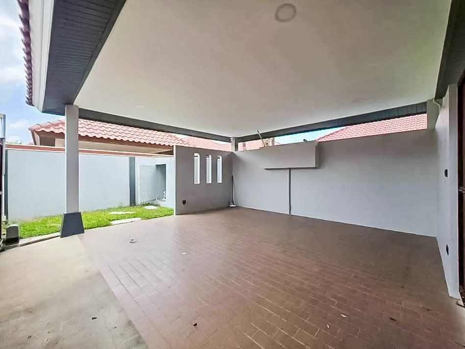 รูป Luxury Pool Villa for Sale Huay Yai East Pattaya - รูปที่ 19/22