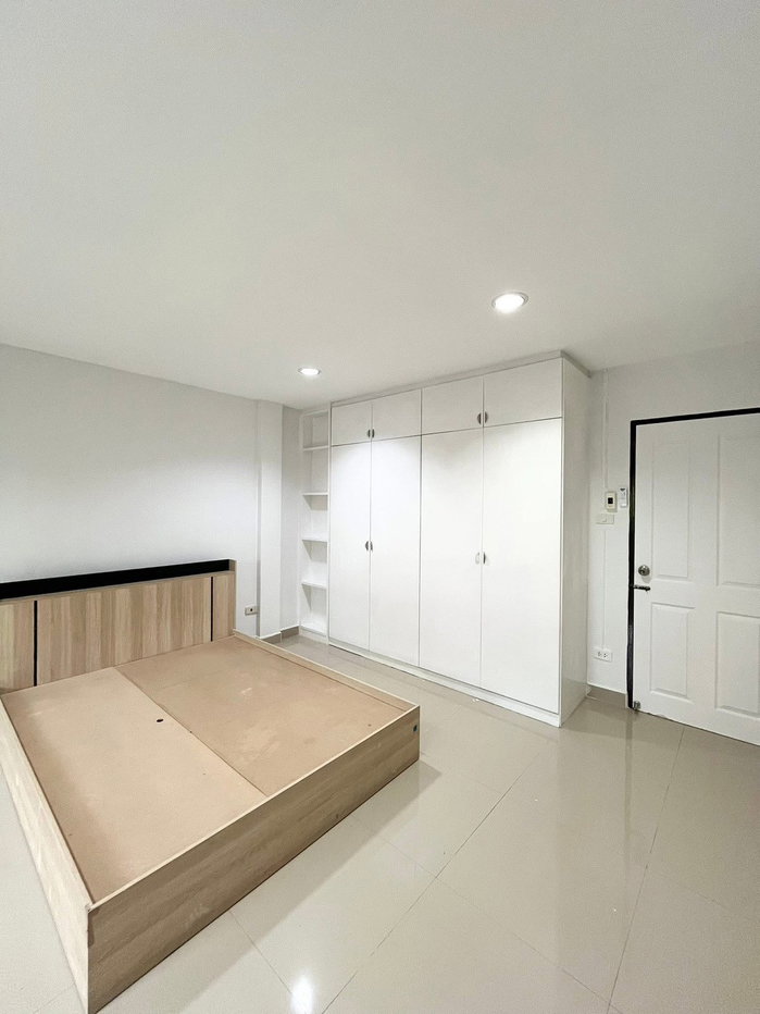 รูป 🏡 ปล่อยเช่าทาวน์โฮม 3 ชั้น รามอินทรา 34 แยก 10 4 ห้องนอน 3 ห้องน้ำ บ้านเดี่ยวอิสระ ไม่อยู่ในโครงการหมู่บ้าน เข้า-ออกสะดวก  - รูปที่ 11/20